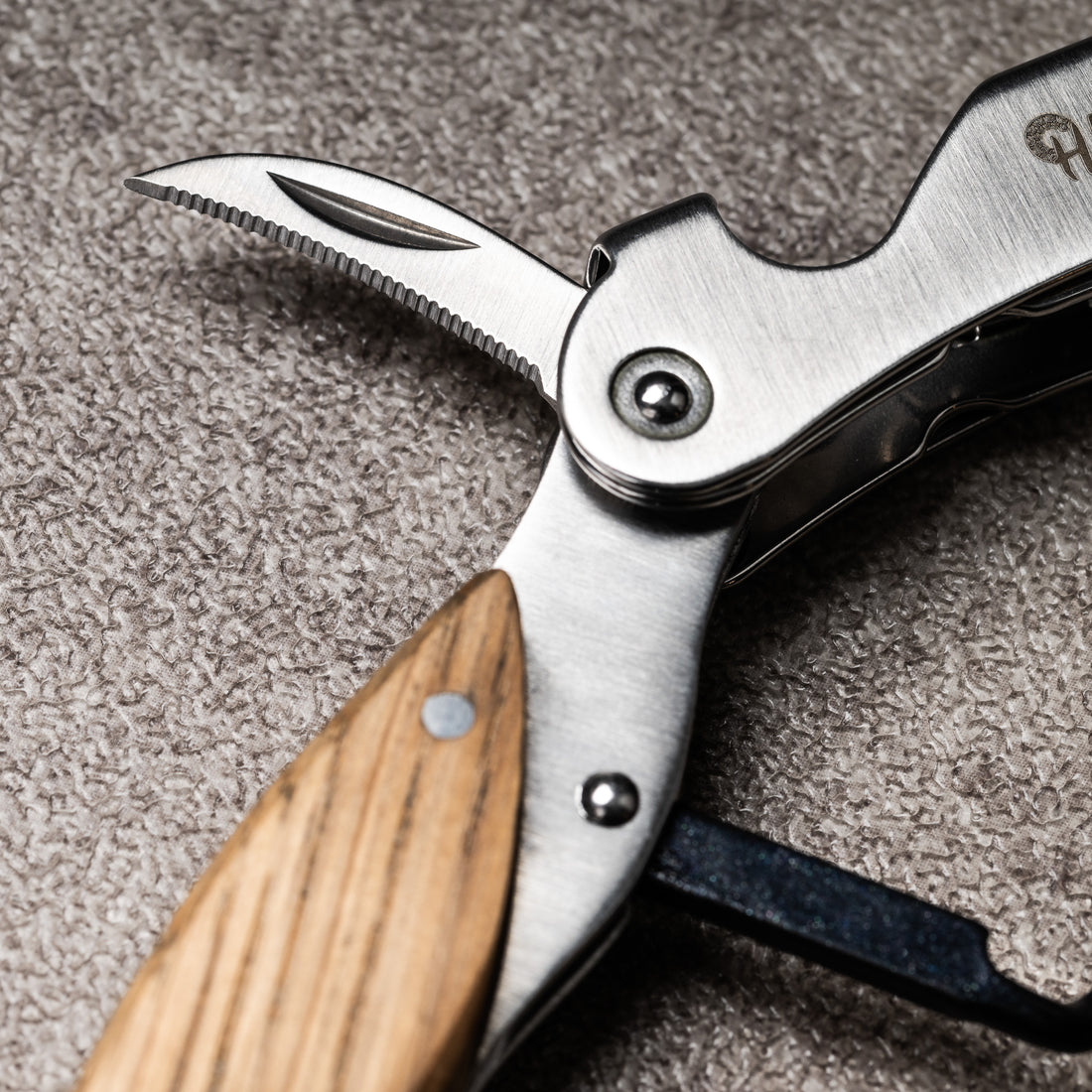 Wine Corkscrew - Oak